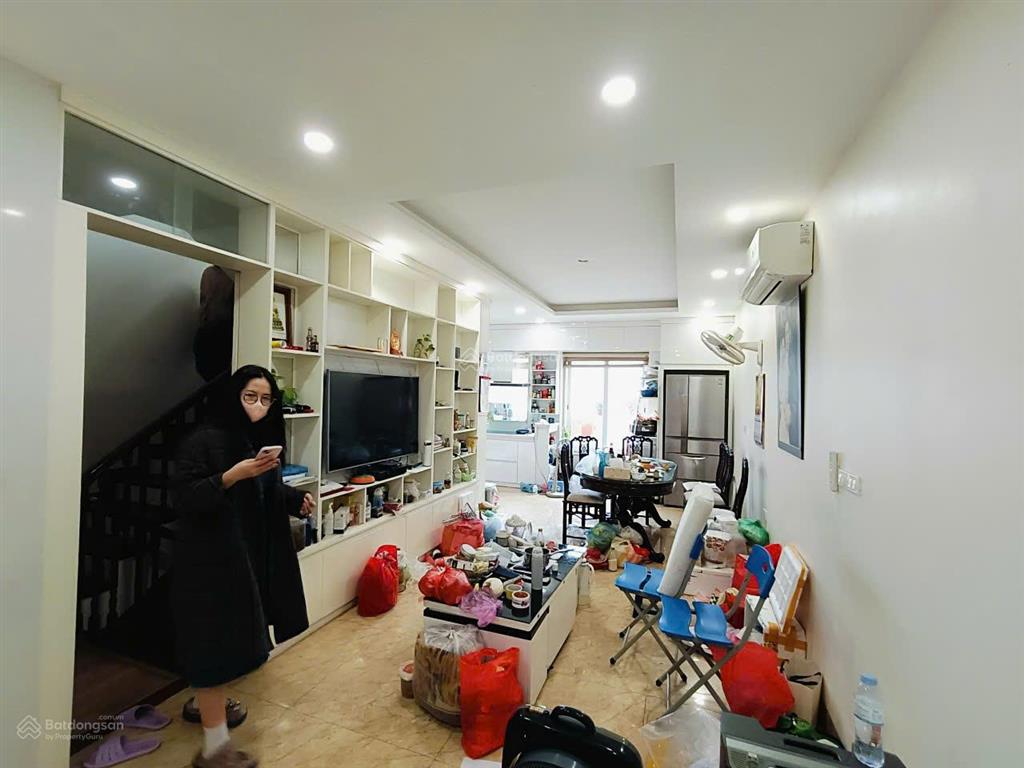 Cho thuê nhà riêng tại nguyễn tuân, thanh xuân dt 80m2, mt 6m có thang máy, 80m2, view đẹp, giá tốt
