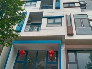 Cho thuê bt siêu hot tại tsq galaxy, tố hữu, hà đông, hà nội. dt 100 m2x6t, giá 40 triệu, thang máy