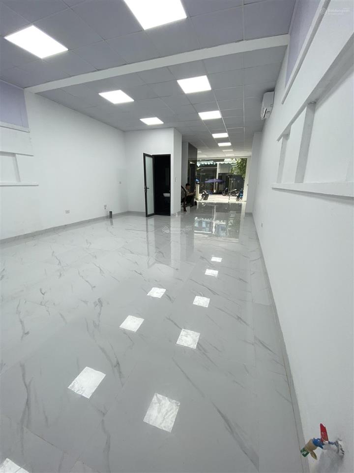 Cho thuê bt siêu hot tại tsq galaxy, tố hữu, hà đông, hà nội. dt 100 m2x6t, giá 40 triệu, thang máy