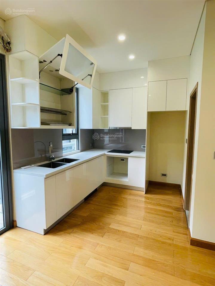 Cho thuê nhà khu đt the manor, nguyễn xiển, hoàng mai, hà nội. dt 80 m2x5t, mt 5m, nhà đẹp, 30tr/th