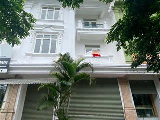 Cho thuê bt đẹp xuất sắc tại phạm văn đồng, 60 triệu, 130m2 x 5 tầng, bắc từ liêm, hà nội