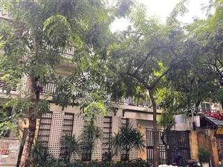 Cho thuê bt ở mễ trì hạ, nam từ liêm, hà nội. dt 220m2, mt 10, 4 tầng. nhà đẹp có chỗ đỗ xe giá 55t