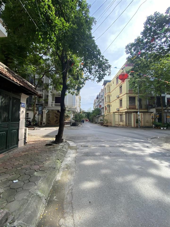 Cho thuê biệt thự 90m2 giá cực chất 23 triệu tại chiến thắng, văn quán, hà đông, hà nội