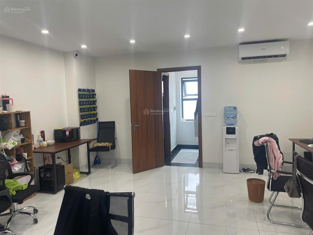 Cho thuê bt 70m2, giá 35 triệu tại hàm nghi, cầu diễn, nam từ liêm, hà nội. nhà đẹp, thông sàn
