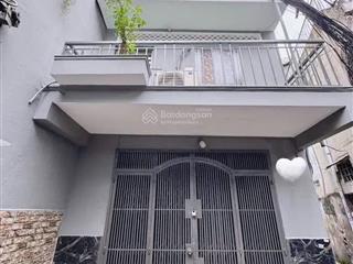 Cần bán gắp nhà 2 mặt quận 10  19m2 4,2 (nở hậu 5.45) 4.3m giá bán 3,35 tỷ