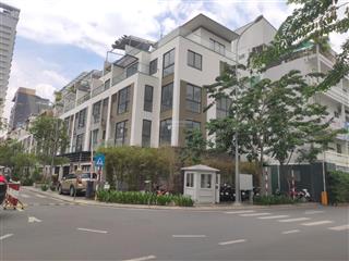 Cho thuê nhà 2 mặt tiền khu hà đô centrosa quận 10, khu dân cư cao cấp bậc nhất quận 10