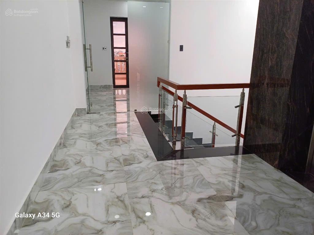 Cityland park hills, mặt tiền phan văn trị p10 5x20m 4 lầu thang máy 8pn 5wc= 50 triệu