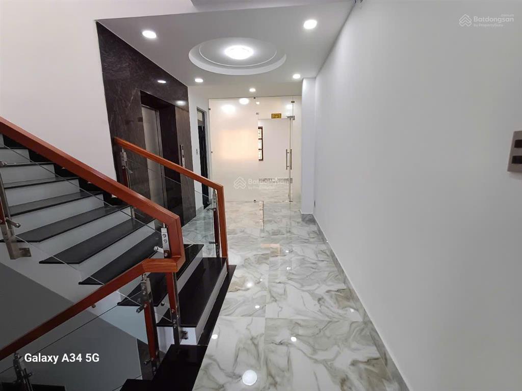 Cityland park hills, mặt tiền phan văn trị p10 5x20m 4 lầu thang máy 8pn 5wc= 50 triệu