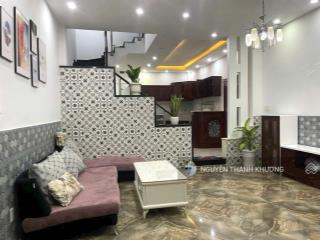 Cho thuê nhà hẻm  dương quảng hàm  p5  sẵn nội thất  như hình