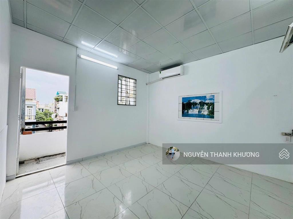 Cho thuê phòng căn hộ dịch vụ 30m2 ( sẵn máy lạnh ) ngay công viên làng hoa