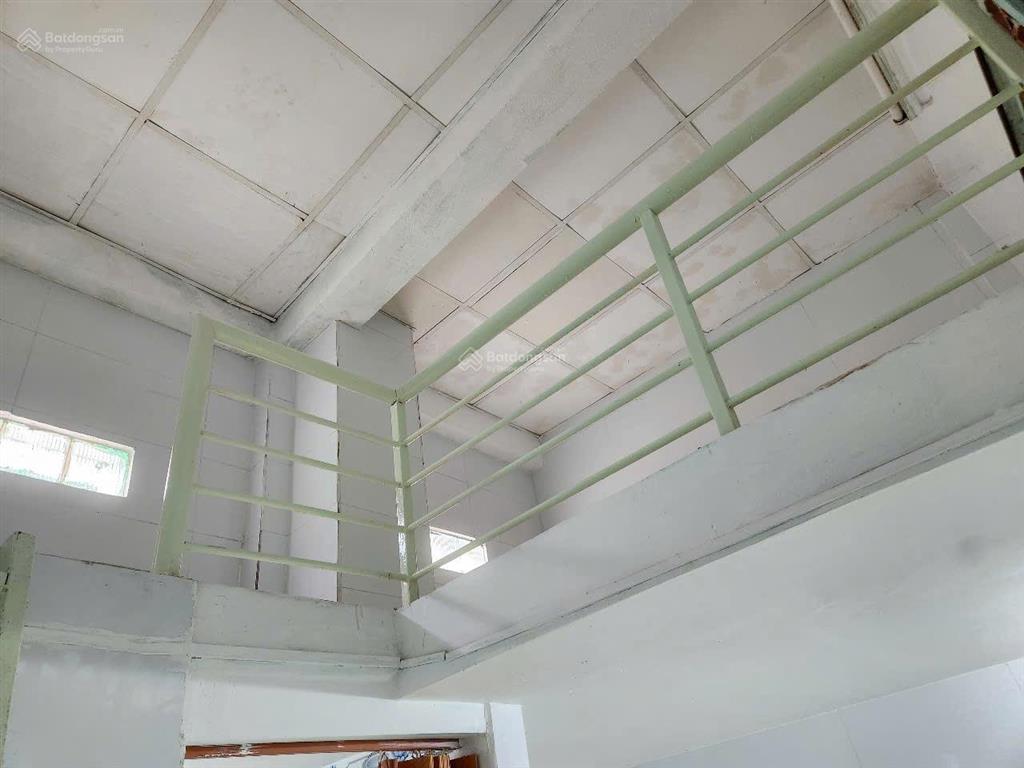 Chính chủ cho thuê phòng trọ 20m2.giá 2,5tr/ tháng.đường tân hòa đông.p14q6. 0918 410 ***.