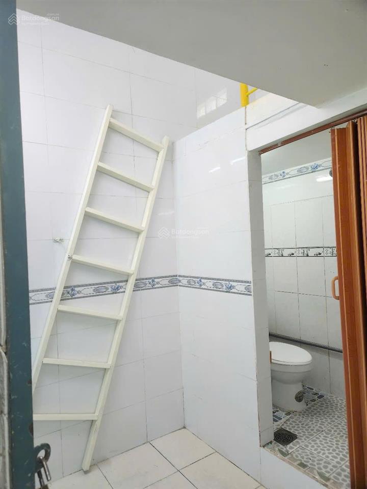 Chính chủ cho thuê phòng trọ 20m2.giá 2,5tr/ tháng.đường tân hòa đông.p14q6. 0918 410 ***.