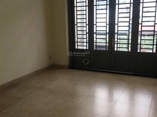 Cho thuê văn phòng lầu 1,2,3 mặt tiền đường võ văn tần, p5, quận 3 giá 305.000 đồng /m2