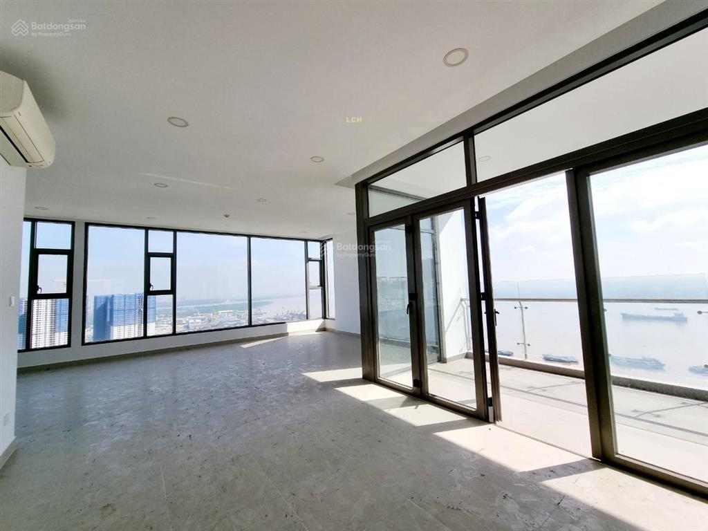 Bán penthouse an gia skyline giá 8,3 tỷ full nội thất, diện tích 150m2 view sông và quận 1