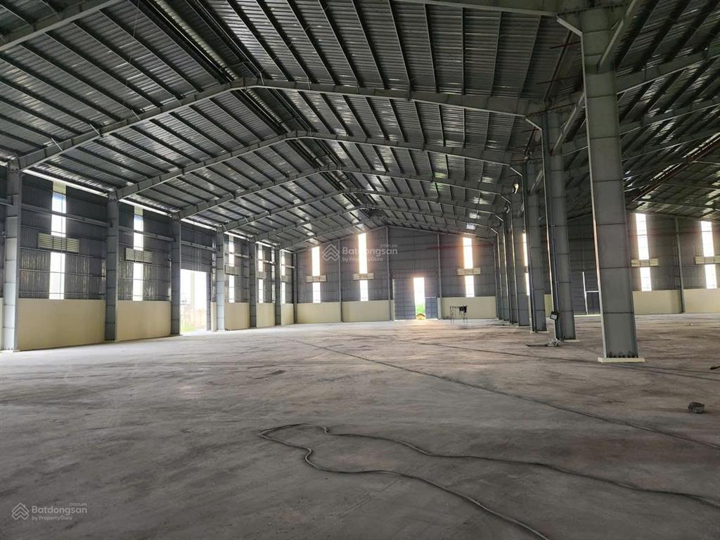 Cho thuê kho xưởng đường nguyễn văn linh. diện tích 3.000m2 và 4.800m2  giá 75 nghìn/m2/th