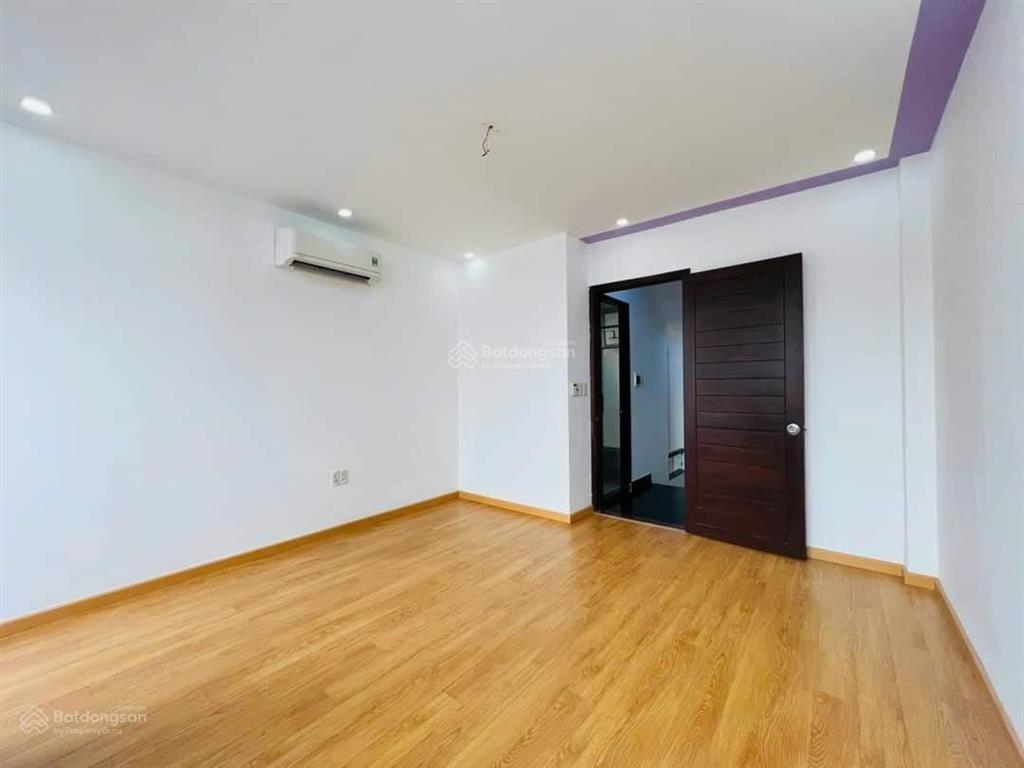 Bán nhà mới kdc bình phú 4x16m 3 lầu full nội thất