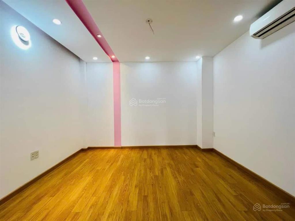 Bán nhà mới kdc bình phú 4x16m 3 lầu full nội thất