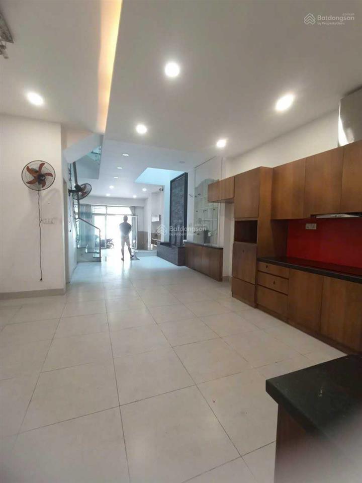 Bán nhà kdc bình phú 5x20m, 3 lầu mới tinh