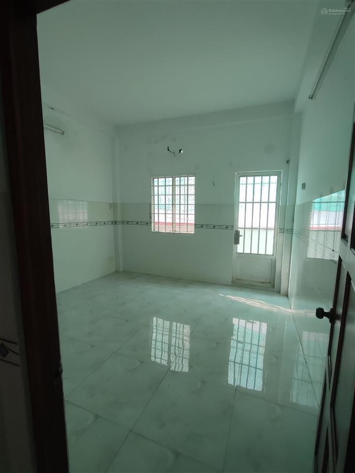 Bán nhà đường 74 kdc bình phú 4x15 2 lầu 1t