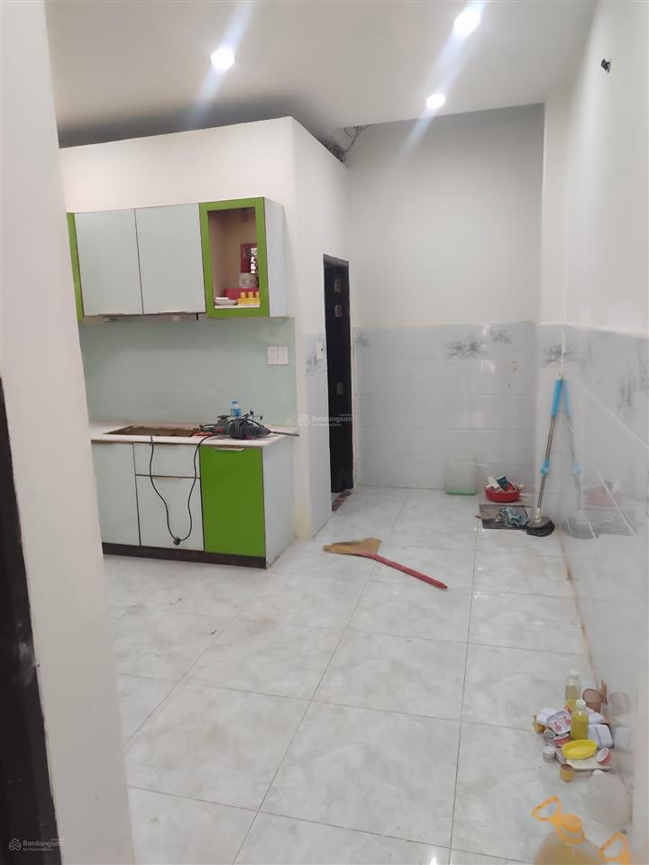 Bán nhà ngay kdc lý chiêu hoàng 4x16 2 lầu 1t