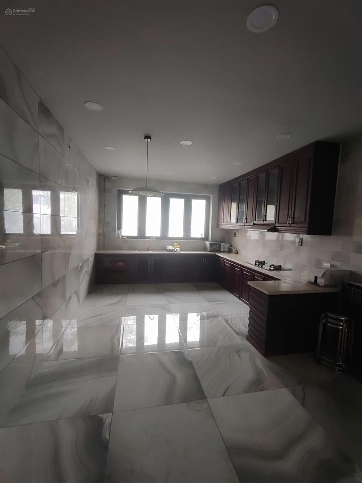 Bán lẻ hoặc nguyên cặp nhà mt chợ lớn mới 100%