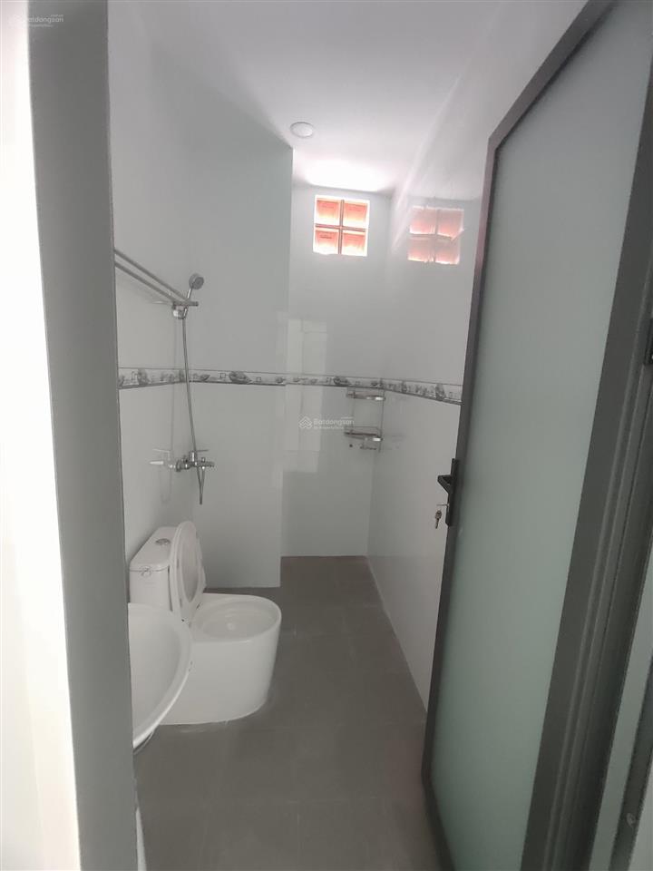 Nhà mới xây kdc bình phú 4x16 2 lầu