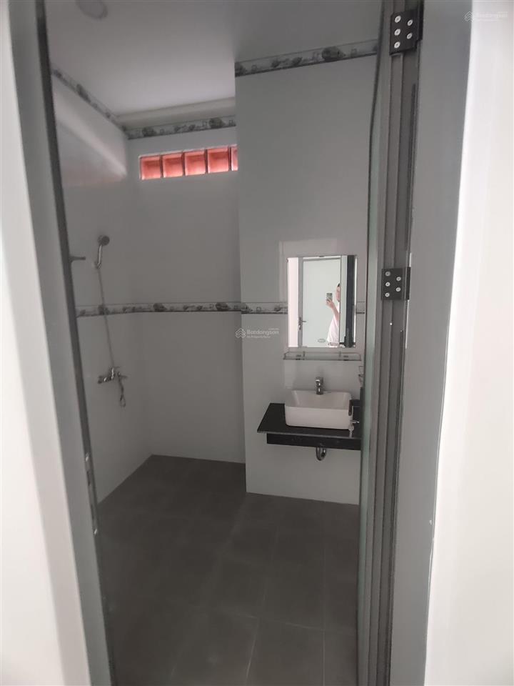 Nhà mới xây kdc bình phú 4x16 2 lầu