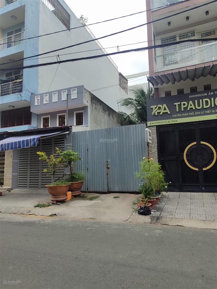 Đất đường 24 kdc bình phú đối diện công viên 4x24 vuông vức