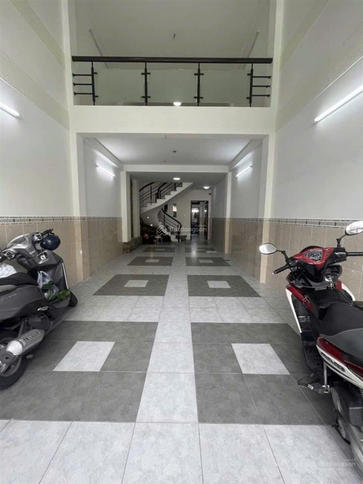 Bán nhà mt chợ lớn khúc sung 4x20 3 tấm rưỡi