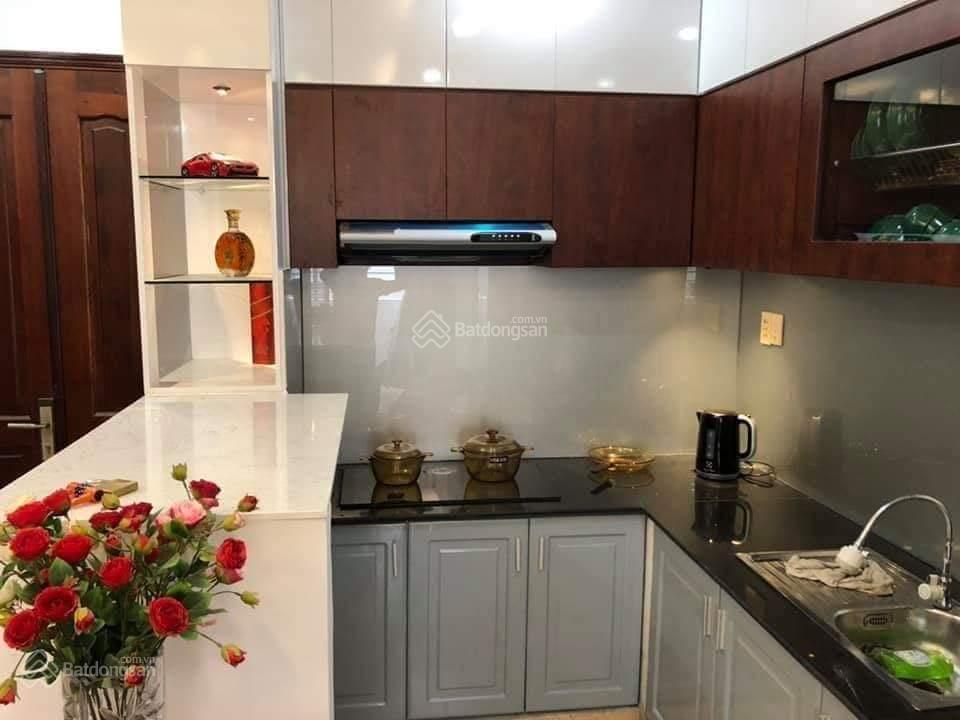 Cho thuê căn hộ cao cấp khánh hội 2, lầu cao, view đẹp, giá 12 tr/th. tel 0909 399 *** mr. hùng