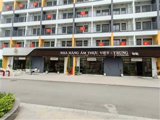 Bán và căn thương mại có sổ và chuẩn bị giao nhà giá tốt nhất thị trường 1.060 tỷ  0909 934 ***
