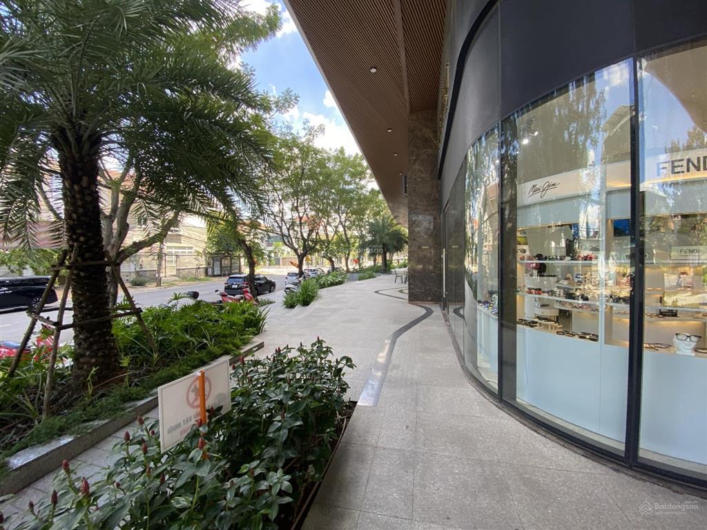 Bán shophouse thảo điền green có sẵn hợp đồng thuê 53,8 triệu/tháng, sổ hồng lâu dài  0938 336 ***