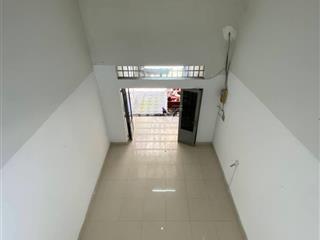 Cho thuê nhà, mặt đường ô tô, 1 lầu 2pn. giá 12tr/th