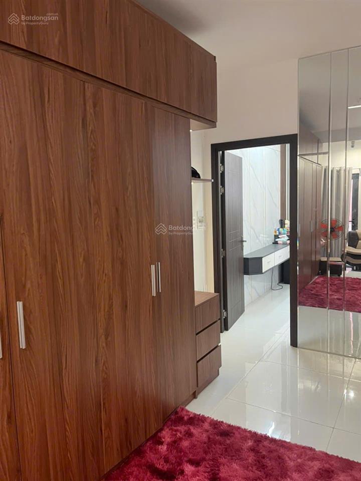 Bán nhà phố 3 tầng , p bình trưng tây , đường trước nhà 4m