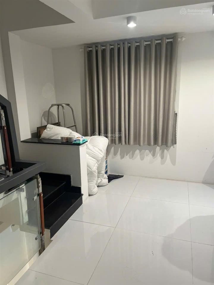 Bán nhà phố 3 tầng , p bình trưng tây , đường trước nhà 4m