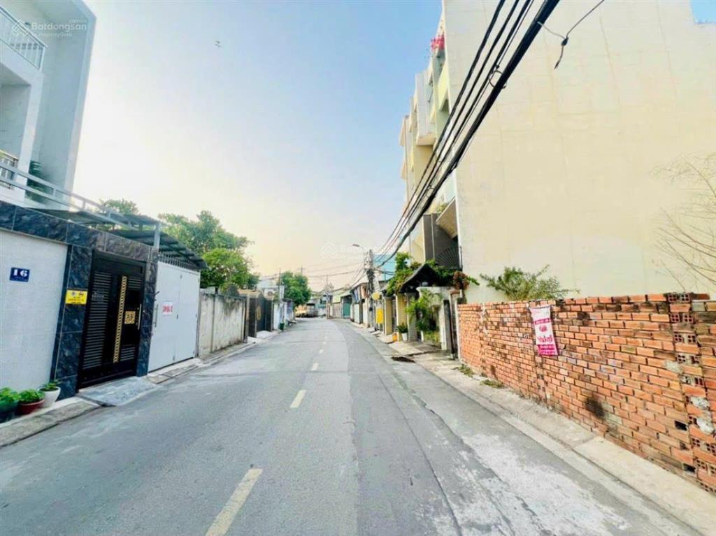 Bán nhanh 107,3m2 đất ở , mặt đường nhựa 8m , tiện ở / kinh doanh