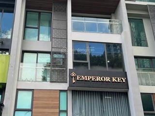 Bán gấp nhà phố thương mại , 7 tầng , nhánh đường phan văn đáng ( tt tp thủ đức cũ )