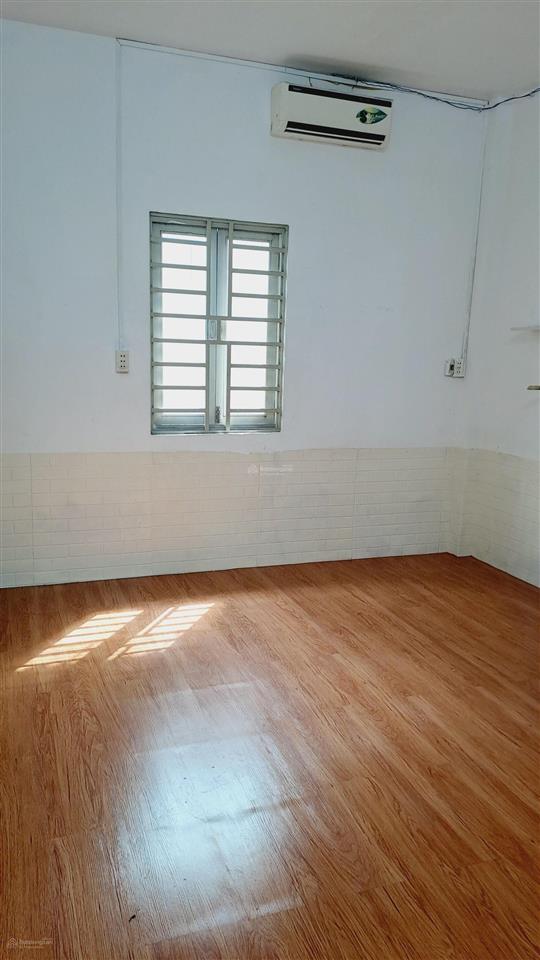 Phòng mói xây thoáng,bếp máy lạnh nội thất cơ bản, riêng biệt tự do,chính chủ 47/24/13 bùi đình túy