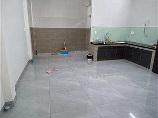 Hẻm xe hơi cô giang phú nhuận, 3 tầng, 3pn, nhà mới 25 triệu/tháng