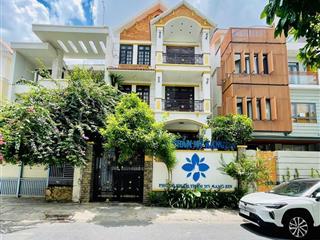 Cho thuê bt 6pn, 5wc, 144m2, giá siêu hời tại hoa đào, p.2, phú nhuận, hcm