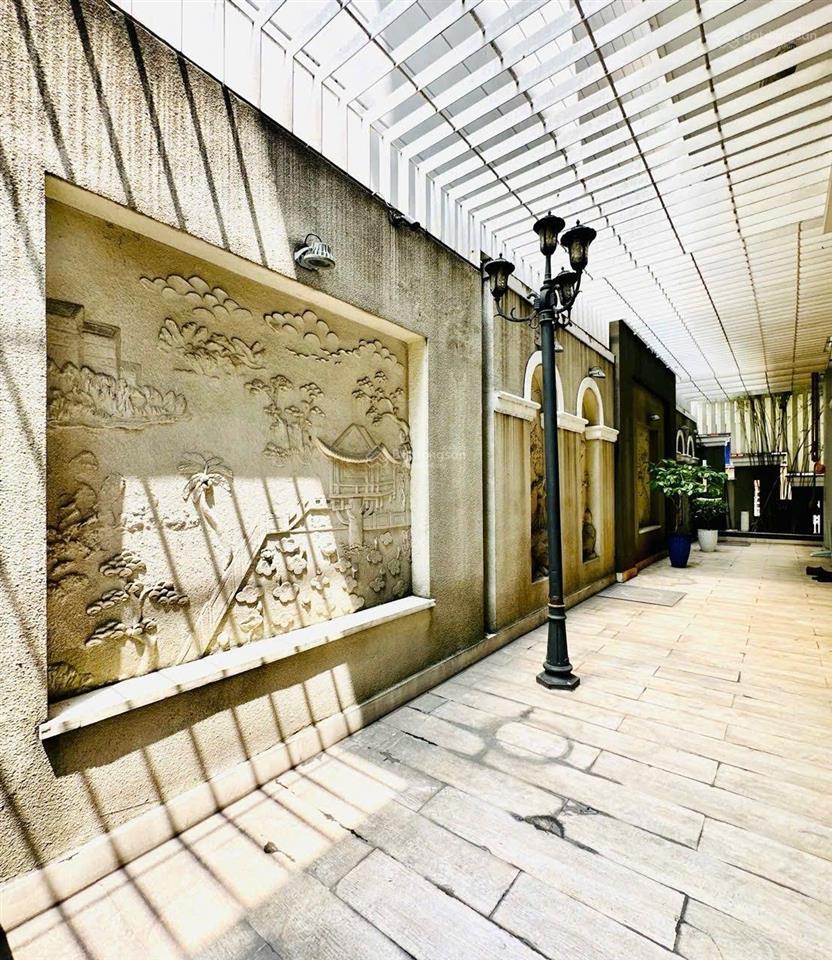 Bán mặt tiền trường sa, 155m2  ngang 10m bề thế, vị trí thương hiệu, giá 43 tỷ