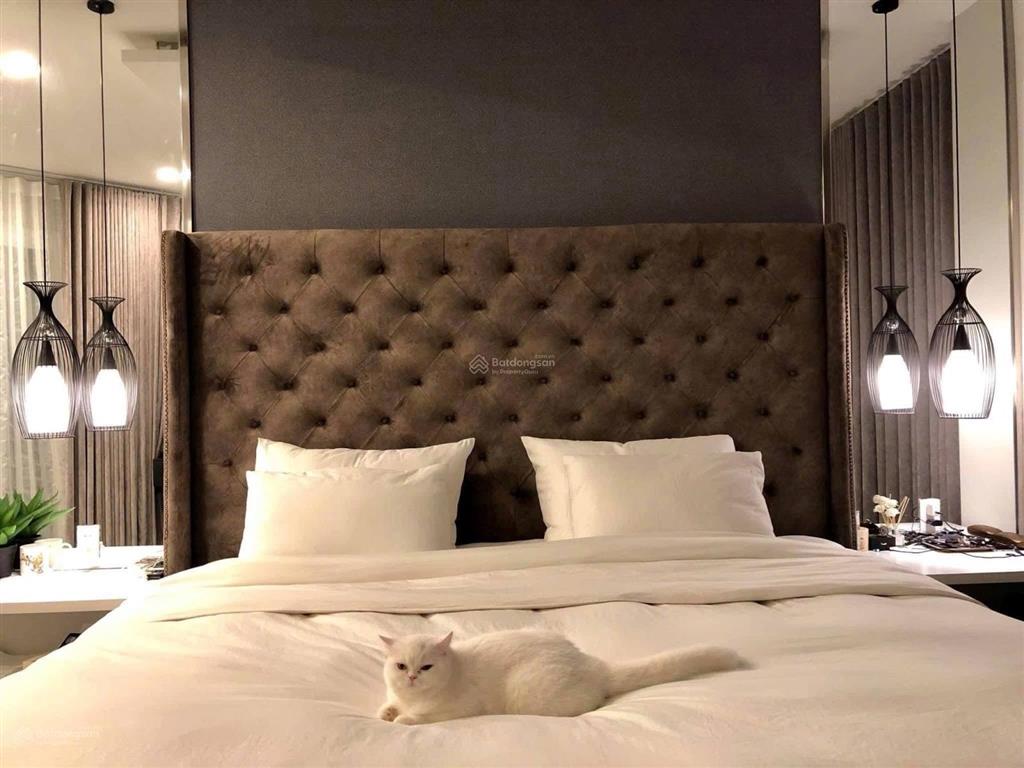 Cần bán gấp góc 2 mặt tiền siêu đẹp đường hoa lan p.2 phú nhuận 4 tầng