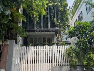 Biệt thụ đường hoa maiphan xích long phú nhuận 4 tầng 144m2