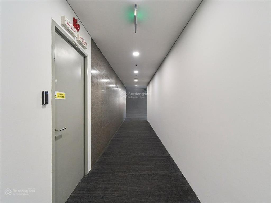 Cho thuê văn phòng centre point đường nguyễn văn trỗi, phú nhuận. dt 300m2.  0906 391 ***