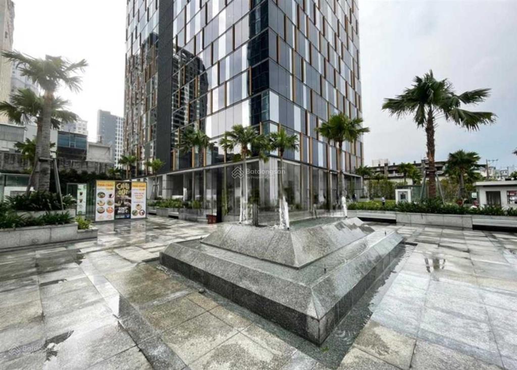 Cho thuê văn phòng e.town central đường đoàn văn bơ, quận 4. dt 300500m2.  0906 391 ***