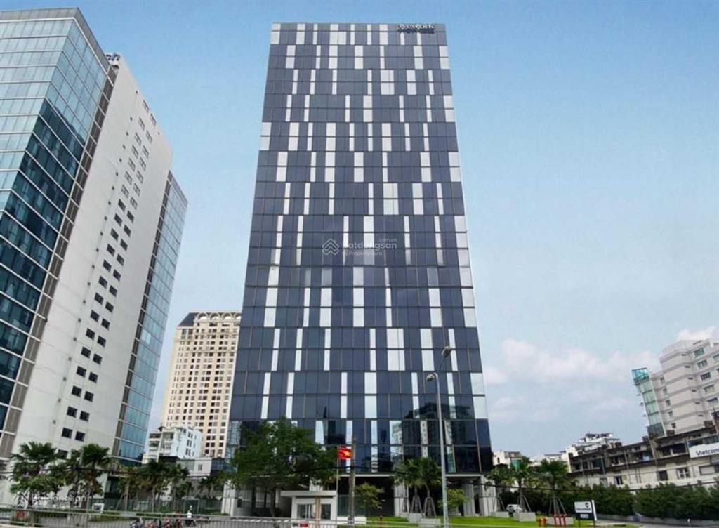 Cho thuê văn phòng e.town central đường đoàn văn bơ, quận 4. dt 300500m2.  0906 391 ***