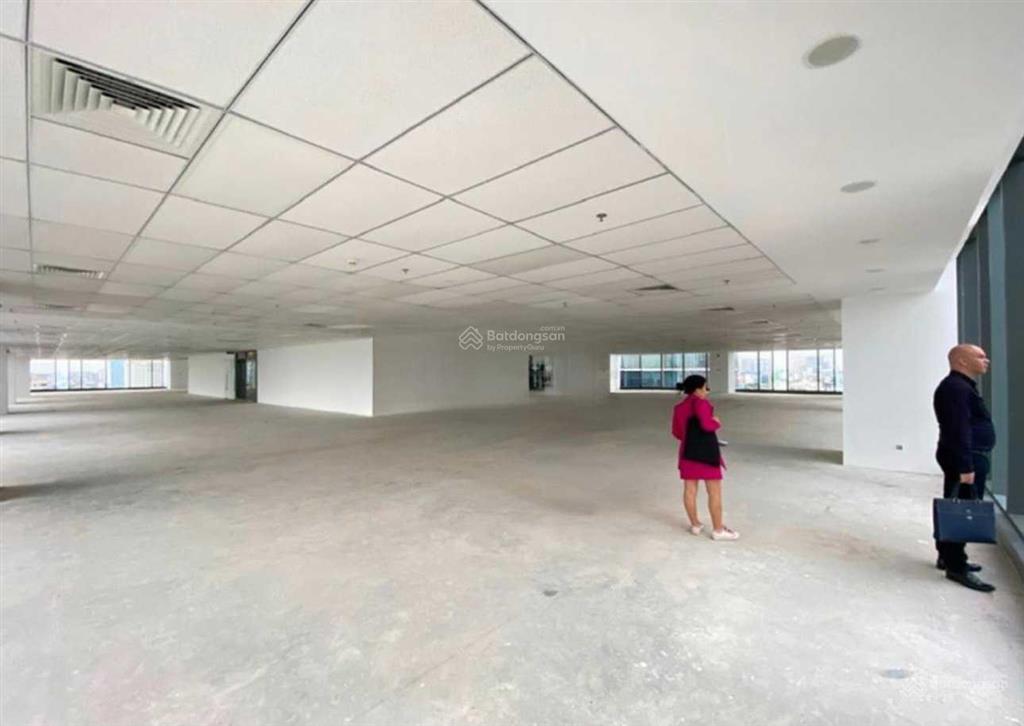 Cho thuê văn phòng e.town central đường đoàn văn bơ, quận 4. dt 300500m2.  0906 391 ***