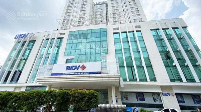 Cho thuê văn phòng quận 11  lữ gia plaza đường lữ gia. dt 200m2  300m2  500m2.  0906 391 ***