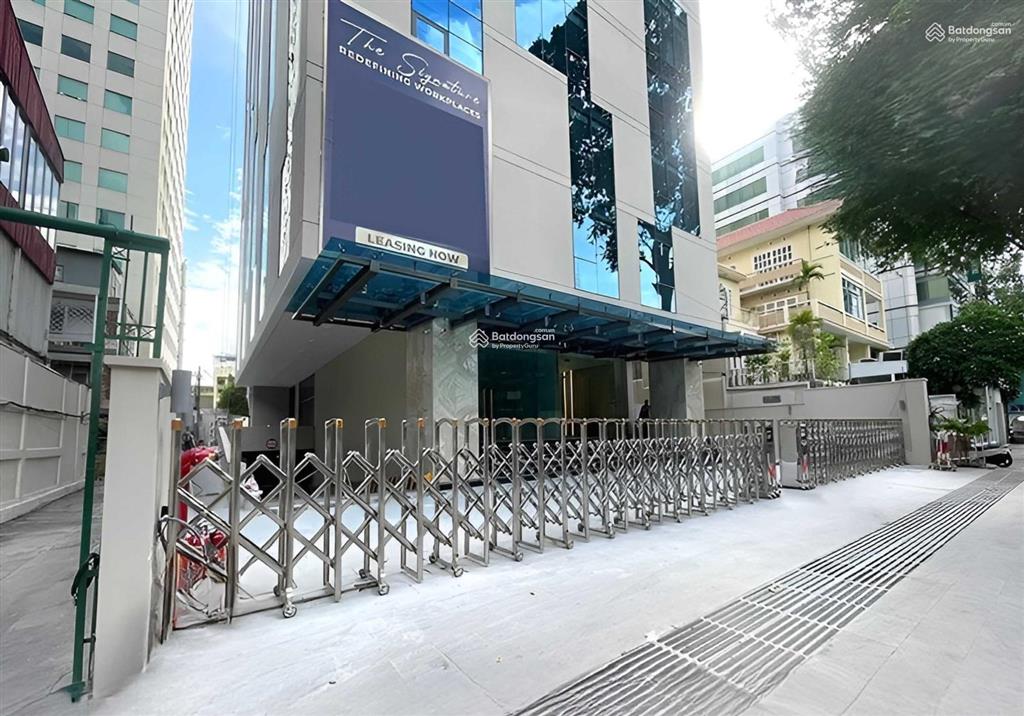 Cho thuê văn phòng l'mak the signature, đường hai bà trưng, quận 3. dt 200400m2.  0906 391 ***