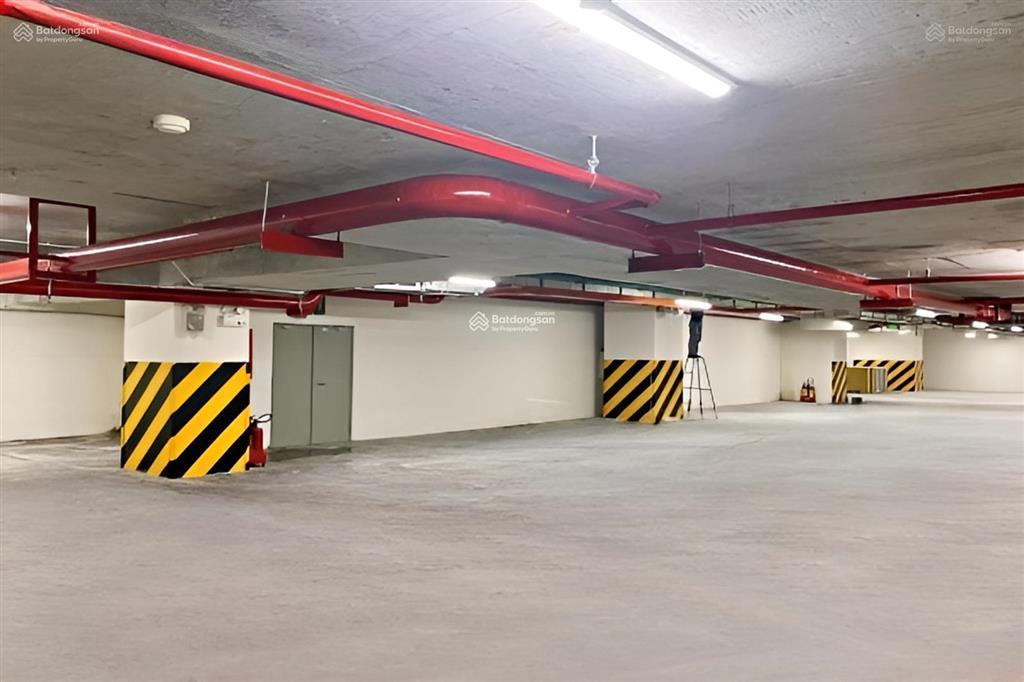 Cho thuê văn phòng l'mak the signature, đường hai bà trưng, quận 3. dt 200400m2.  0906 391 ***